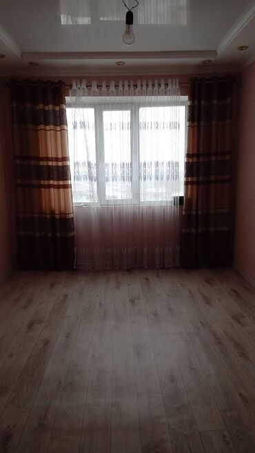 место аламединский рынок: 1 комната, 40 м²