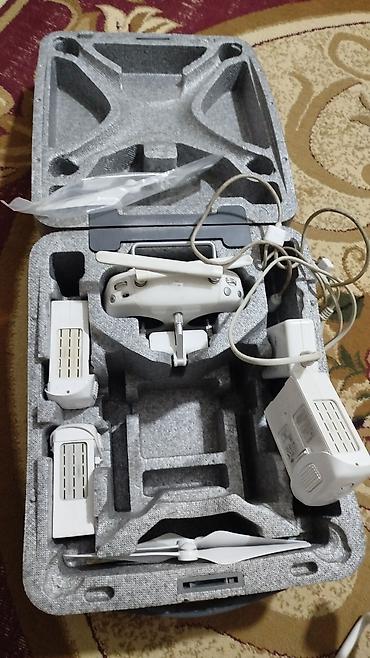 oyun səkilləri: DJI Phantom seriyası kvadrokopter dəsti Xüsusiyyətlər: - DJI Phantom — 2