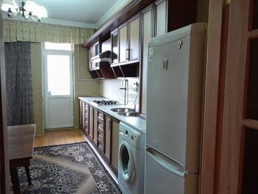 Uzunmüddətli kirayə mənzillər: Razin Akkortda 2 ci mərtəbədə əşyalı mənzil kirayə verilir. Mənzil — 7