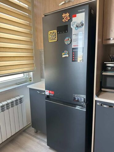 Digər mebel: SdToshiba soyuducu 700 azn. No frostdur. Demek olar ki, tezedir. Unvan