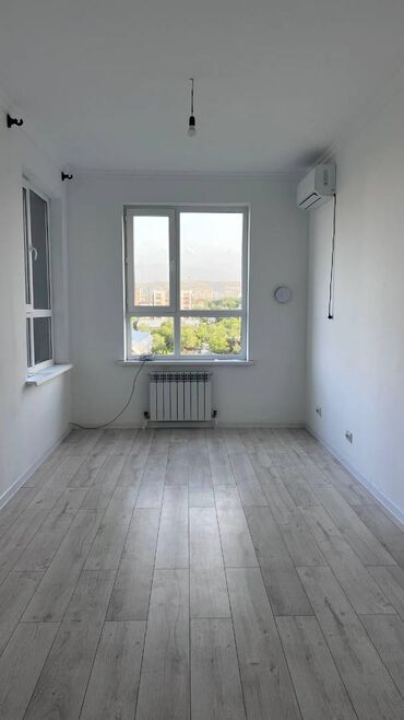 сдается 2 комнатная квартира в джале: 1 бөлмө, 33 кв. м, Элитка, 8 кабат, Евроремонт