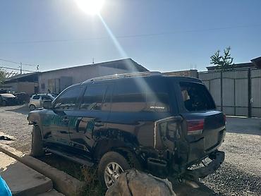 Силовые элементы кузова: Toyota Land Cruiser 200 (4.7 бензин), кузов и узлы на разбор. - — 2