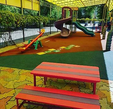children place: Детская уличная площадка с навесом и игровыми модулями Комплектация — 1