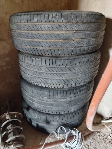 disk təkərlər: İşlənmiş Şin Michelin 215 / 55 / R 17