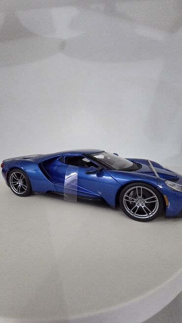 Модели автомобилей: Модель автомобиля Ford GT — коллекционная масштабная реплика в синем — 8
