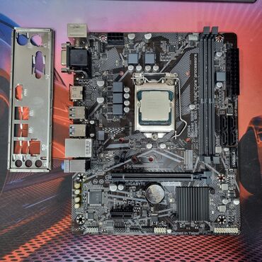 Видеокарты: Материнская плата, Новый, Gigabyte, LGA1200, Для ПК