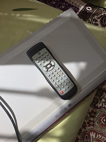 blu: DVD OXUYUCU – Uzaqdan idarəetmə pultu ilə Xüsusiyyətlər: - Disk — 1