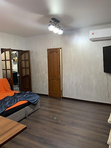 Продажа коттеджей и домов: Продается дом кирпичный 70м2, на участке 3 сотки. Расположен в черте — 27