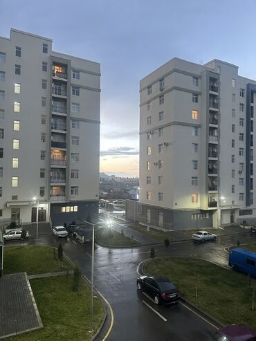 navesli evler: 4 otaqlı, Yeni tikili, 97 kv. m