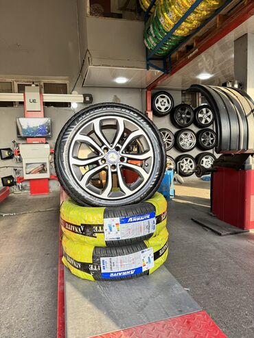 təkərlər 14: İşlənmiş Disk təkər Mercedes-Benz 225 / 50 / R 17, 5 Boltlu