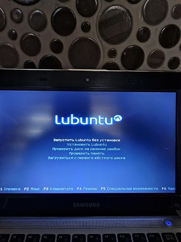 Samsung: Samsung netbuk satılır. İşlək vəziyyətdədir. Şəkillərdə gördüyünüz — 3