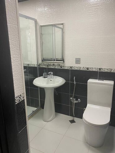 Uzunmüddətli kirayə mənzillər: Yasamal rayonu Elmlər metrosunun yaxınlığında, köhnə tikili 9 — 21