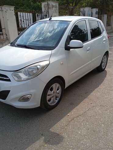 Hyundai: Hyundai i10 – şəhər üçün kompakt və qənaətcil hetçbek. Texniki və — 10