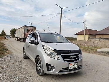 авто кран: Chevrolet Spark: 2011 г., 1 л, Автомат, Бензин, Хэтчбэк — 2