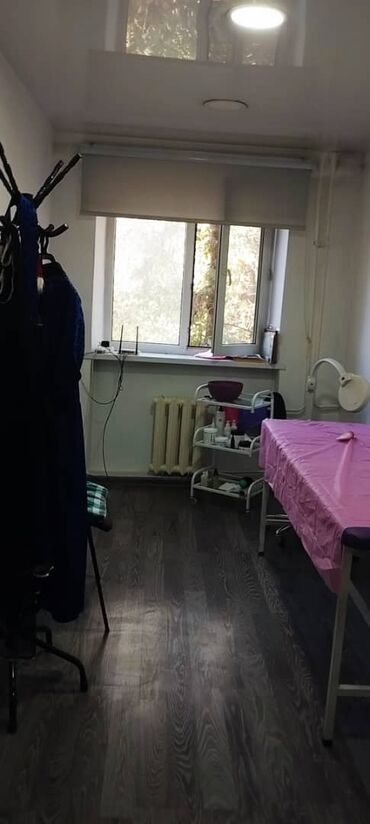 комната посуточно рядом: Кабинет для бьюти-услуг/мастера депиляции, косметолога, бровиста