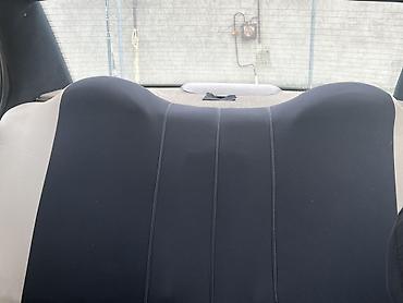 Digər avtomobillər: Satılır: Ağ rəngli sedan Texniki xüsusiyyətlər və detallı təsvir: - — 6