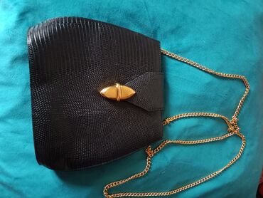 замшевая сумочка: Сумочка кожа фиренная состояние хорошее 1700сом Европа