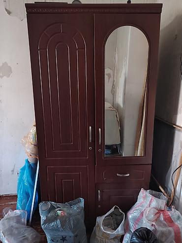 sifonerler: Güzgülü iki qapılı paltar şkafı - Material: ağac teksturalı — 2
