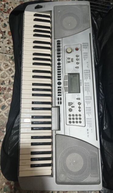 Гитары: Синтезатор, Yamaha, Б/у, Бесплатная доставка