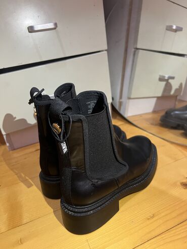 сапоги casadei: Өтүктөр, 37, түсү - Кара, Zara