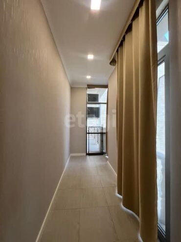 Долгосрочная аренда квартир: 4 комнаты — 18