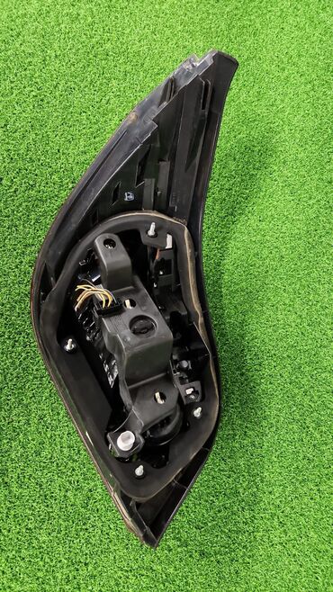 Передние фары: Фонари Е60 рестайлинг. Белый поворотник. По 16000сом.каждый. В — 7