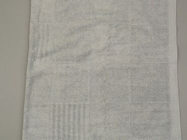 Tekstylia: Ręcznik 114 x 69, kolor - Liliowy, stan - Dobry