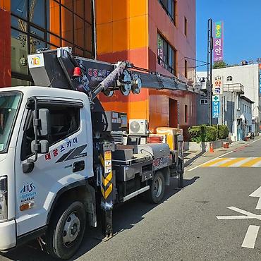 Аренда автовышки: Сдаю автовышку, 28 м, Почасово — 4