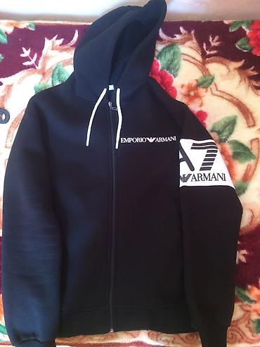 Digər üst geyimləri: Armani kapshonka 3iplik qalindi original deyil 75-80 kiloya olandi — 2