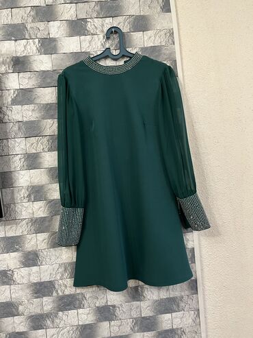 yaşıl don: Ziyafət donu, Mini, Brioni, L (EU 40)