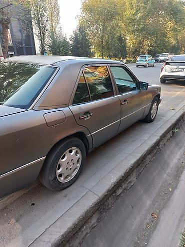 540 е34: Mercedes-Benz W124: 1992 г., 2 л, Механика, Бензин, Седан — 6