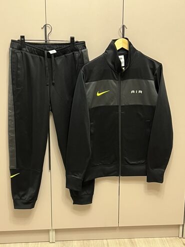 флиски найк бишкек: Мужской спортивный костюм, M, Nike, Новый, цвет - Черный