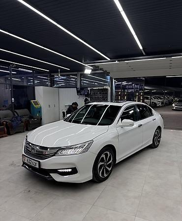 Honda Accord: 2015 г., 2.4 л, Вариатор, Бензин, Седан at lalafo.kg Honda Accord: 2015 г., 2.4 л, Вариатор, Бензин, Седан