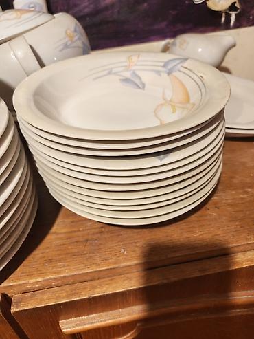 case za sampanjac: Porcelanski set za ručavanje – komplet za više osoba, klasičan beli — 5