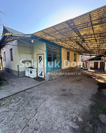 Продажа коттеджей и домов: 🏠Продается дом в с. Сокулук 🟡 Комнаты: 4 🟡 Участок: 11 соток (по факту — 4