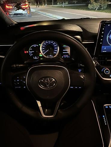 corolla 2016: Toyota Levin: 2021 г., 1.8 л, Гибрид, Седан — 10
