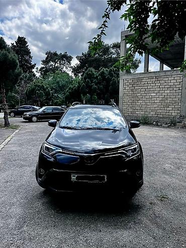 raf satilir: Toyota RAV4: 0.2 l | 2017 il Ofrouder/SUV — 2