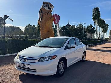 Honda Civic: 2012 г., 1.5 л, Вариатор, Гибрид, Седан