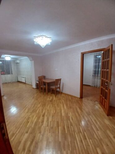 Köhnə tikili: Bakı, Bakıxanov qəs., 2 otaqlı, Köhnə tikili, 70 kv. m — 2