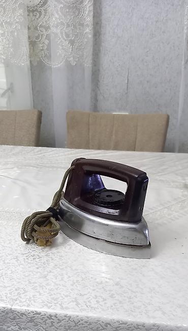 dərzi utu: Sovet dövrünün atelye dərzi ütüsü. Əla vəziyətdədir. İşləməyinə söz — 2