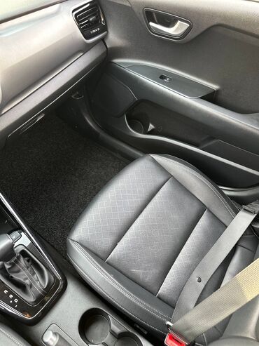 Kia: Kia Stonic: 2019 г., 1.6 л, Дизель, Хэтчбэк — 13