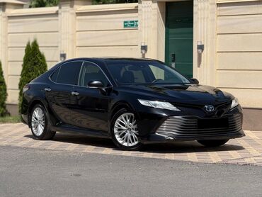 Toyota: Toyota Camry: 2017 г., 2.5 л, Вариатор, Гибрид, Седан — 2
