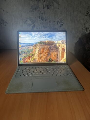 ноутбук dell inspiron 15: Ультрабук, Microsoft Surface, 13.5 ", Татаал эмес тапшырмалар үчүн