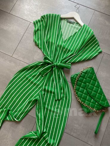 Kombinezoni: 2600 s m l — 10