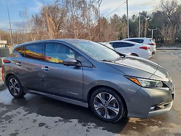 Nissan: Nissan Leaf: 2019 г., Электромобиль, Хэтчбэк — 4