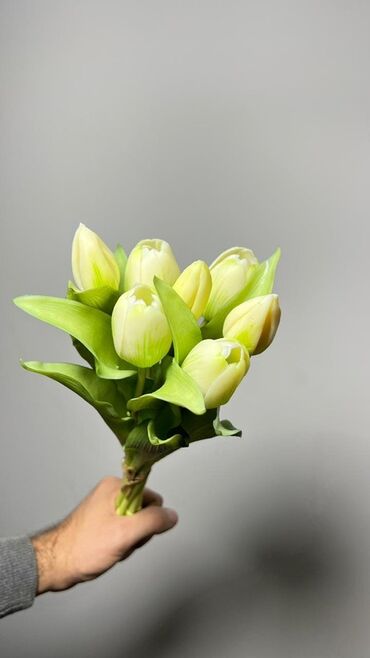 Süni güllər: Məhsul: Tülpan gulleri - Rənglər: Şaftalı-narıncı və ağ tonlarda — 7