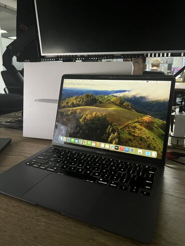 игровой компьютер: Ноутбук, Apple, 8 ГБ ОЗУ, Apple M1, 13.3 ", Б/у, Для работы, учебы, память NVMe SSD