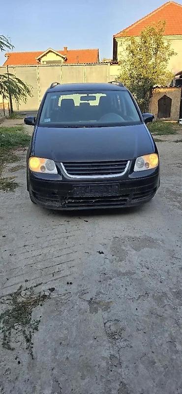 auto crni leskovac: TOURAN DELOVI 1.6 FSI | Kompletan auto u delovima ispravan vozno — 5