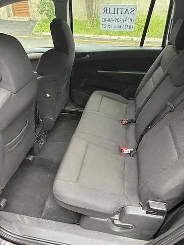 zafira: Opel Zafira, qara rəng, 7 oturacaqlı miniven. - Kuzov — 6