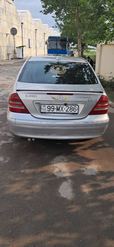 mercedes sürətlər qutusu: Mercedes-Benz 200: 2 l | 2000 il Sedan